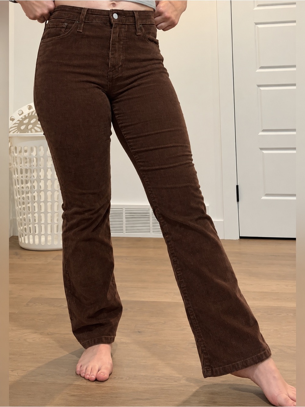 Levi’s 725 High Rise Bootcut Brown Corduroy Pants W27 L30